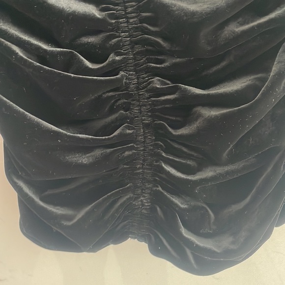 Zara Velvet Scrunch Top - Picture 3 of 8